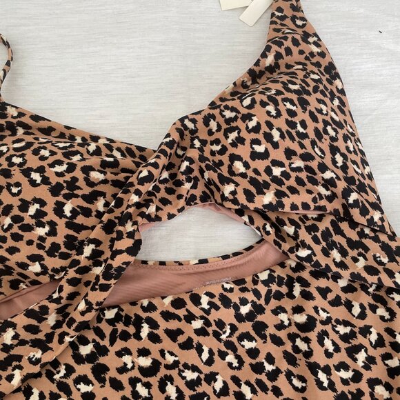 NWT wrap one piece swimsuit - Picture 4 of 4